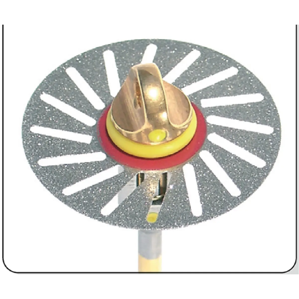 disc diamantat de granulatie fina sepaflex pus pe mandrena quick fix pentru frezare