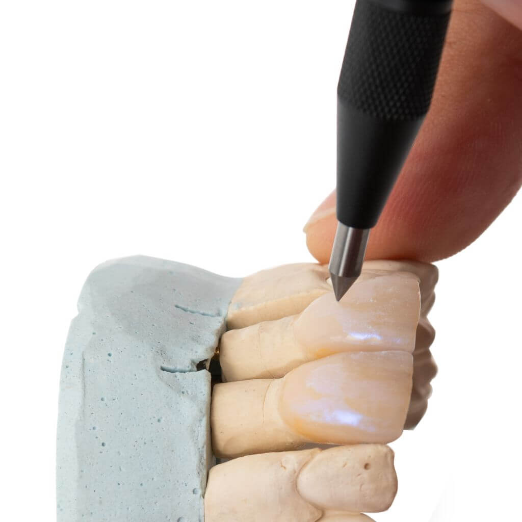 utilizare in laborator a instrumentului de gravura