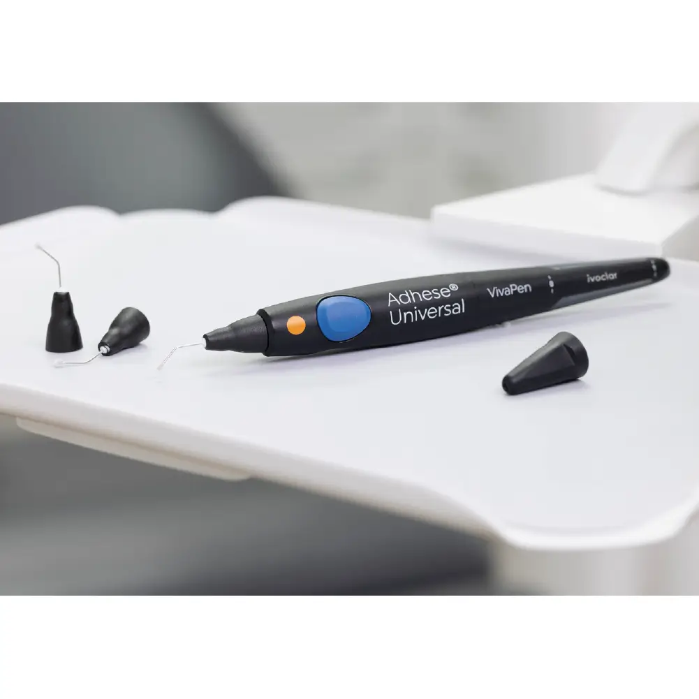 imagine de aproape cu adhese universal in cabinet si canule