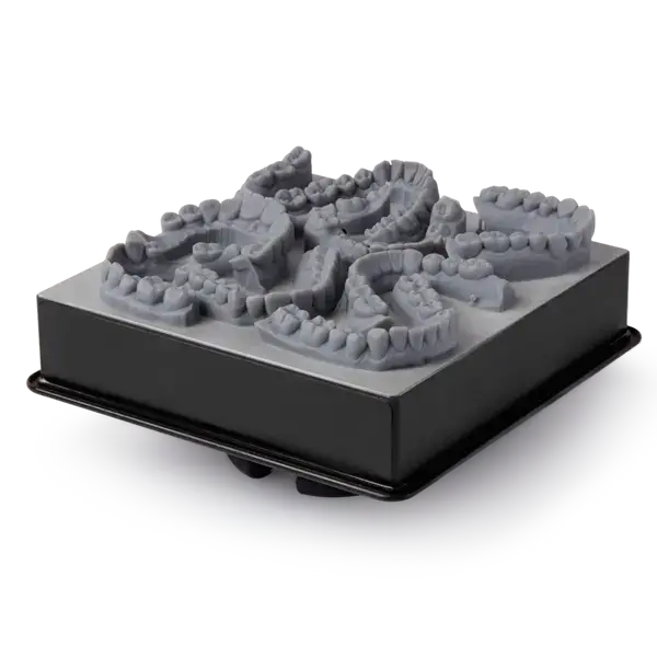 mai multe modele printate 3D cu rasina grey formlabs