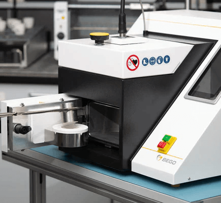 Nautilus T Cuptor de turnat la vacuum Bego exemplu de utilizare in laborator