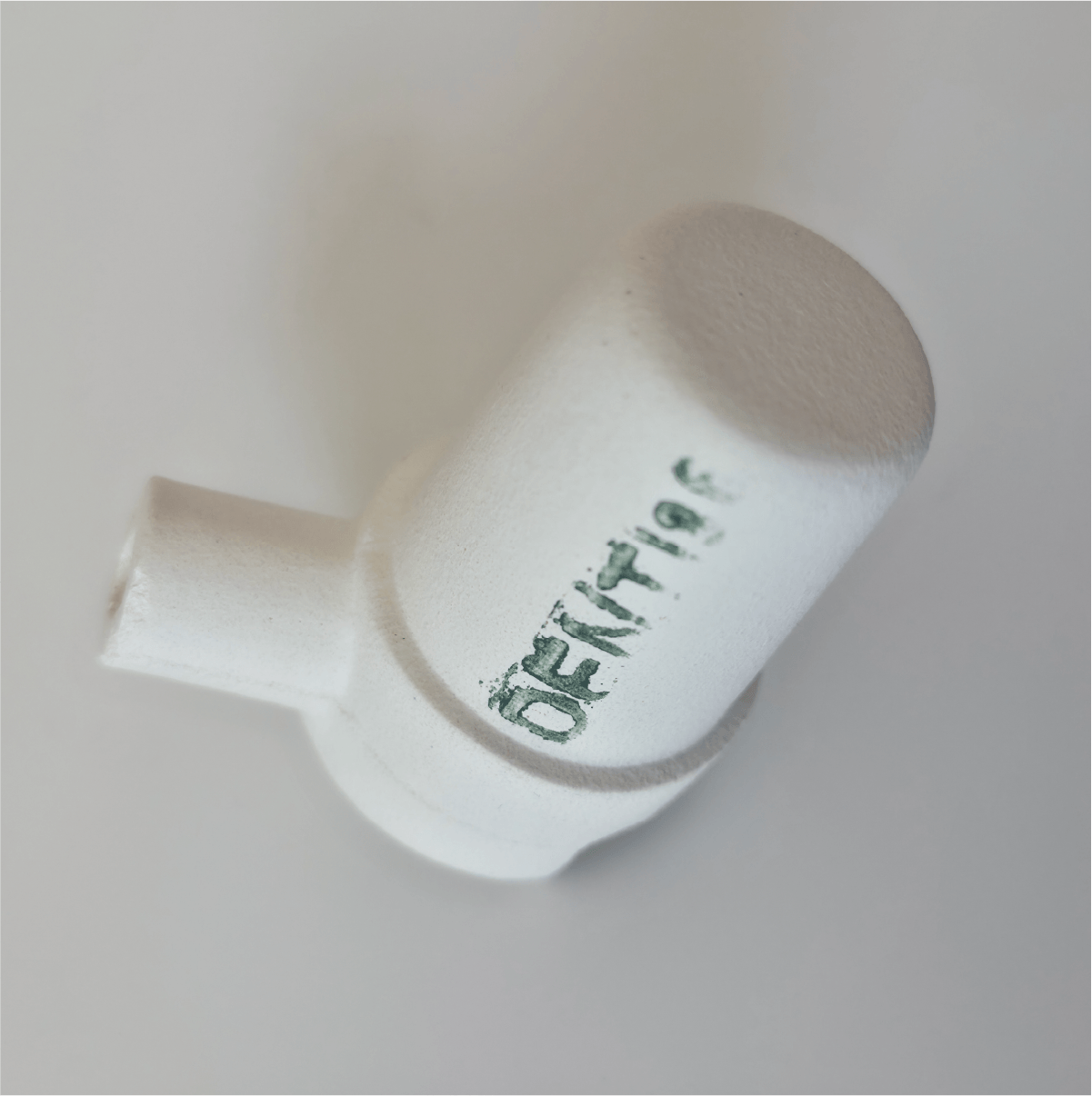 creuzet denti 36 imagine de deasupra