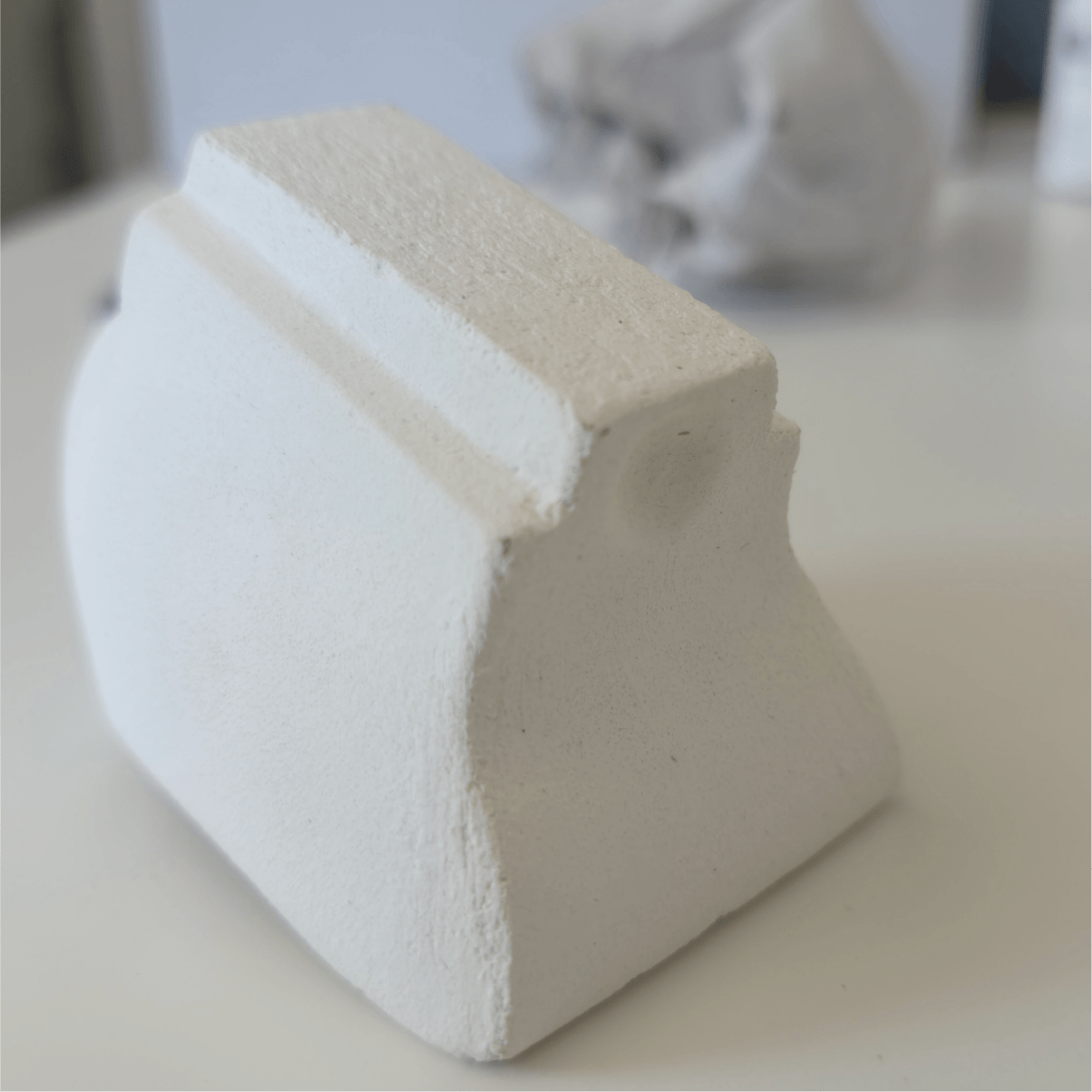 creuzet denti 6 intors pe birou pentru prezentare