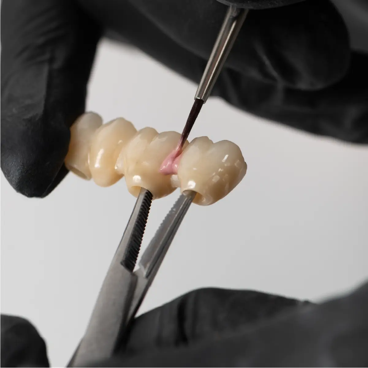 exemplu de caracterizare a pastei ceramice in laborator de tehnica dentara