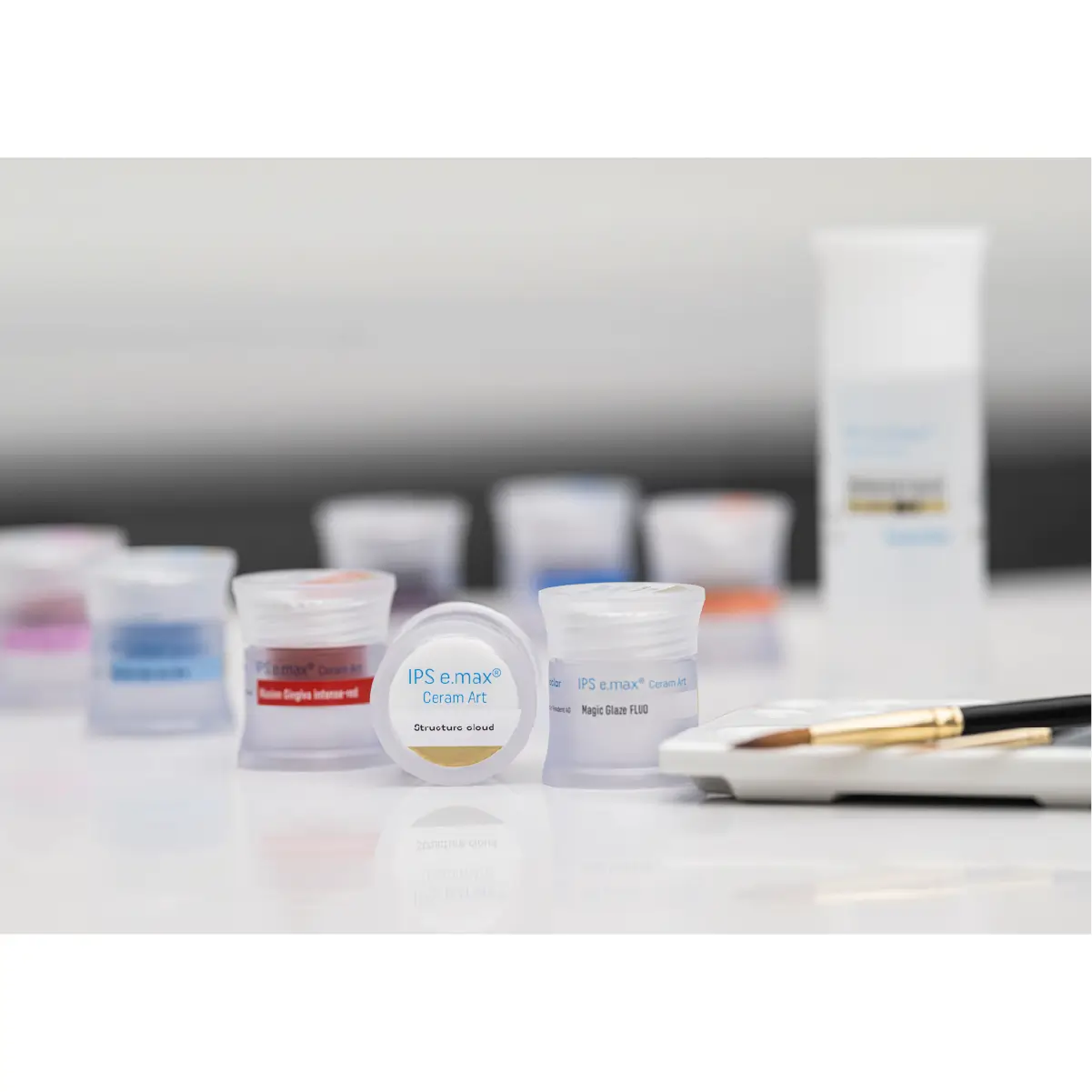produse din gama IPS e.max ceram art in laboratorul de tehnica dentara