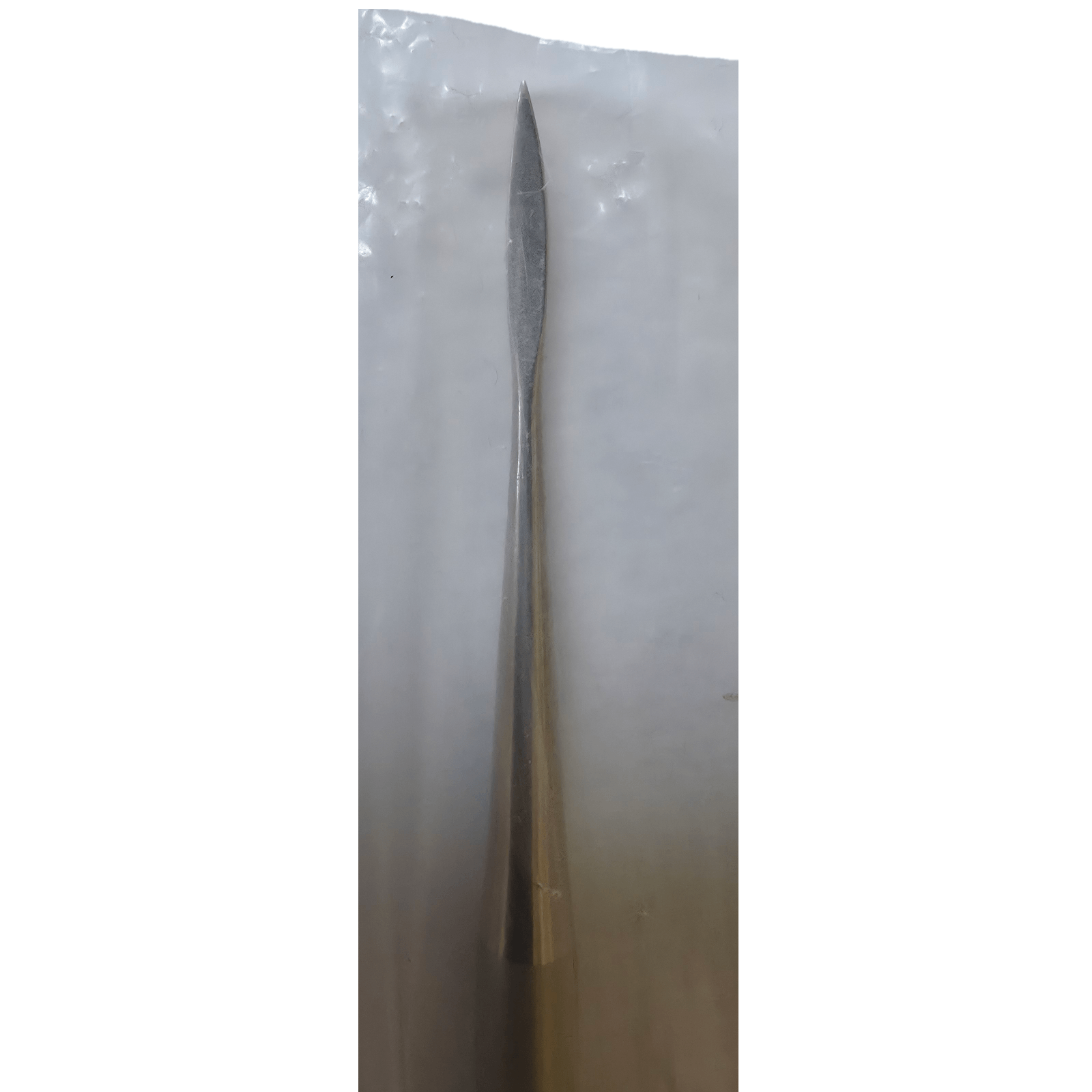 instrument tip lance, varf ascutit